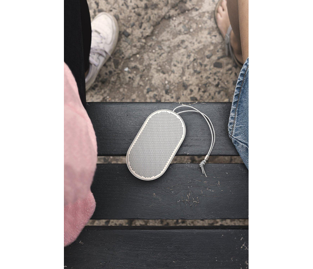 Bang & Olufsen BEOPLAY P2 Sand Stone - 390973 - zdjęcie 5